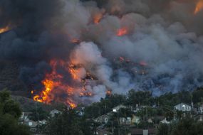 在橙色的国家气候影响:西尔维拉多火,加利福尼亚