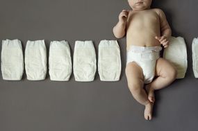婴儿用一次性尿布＂width=
