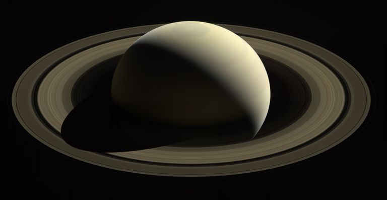 土星空间图像