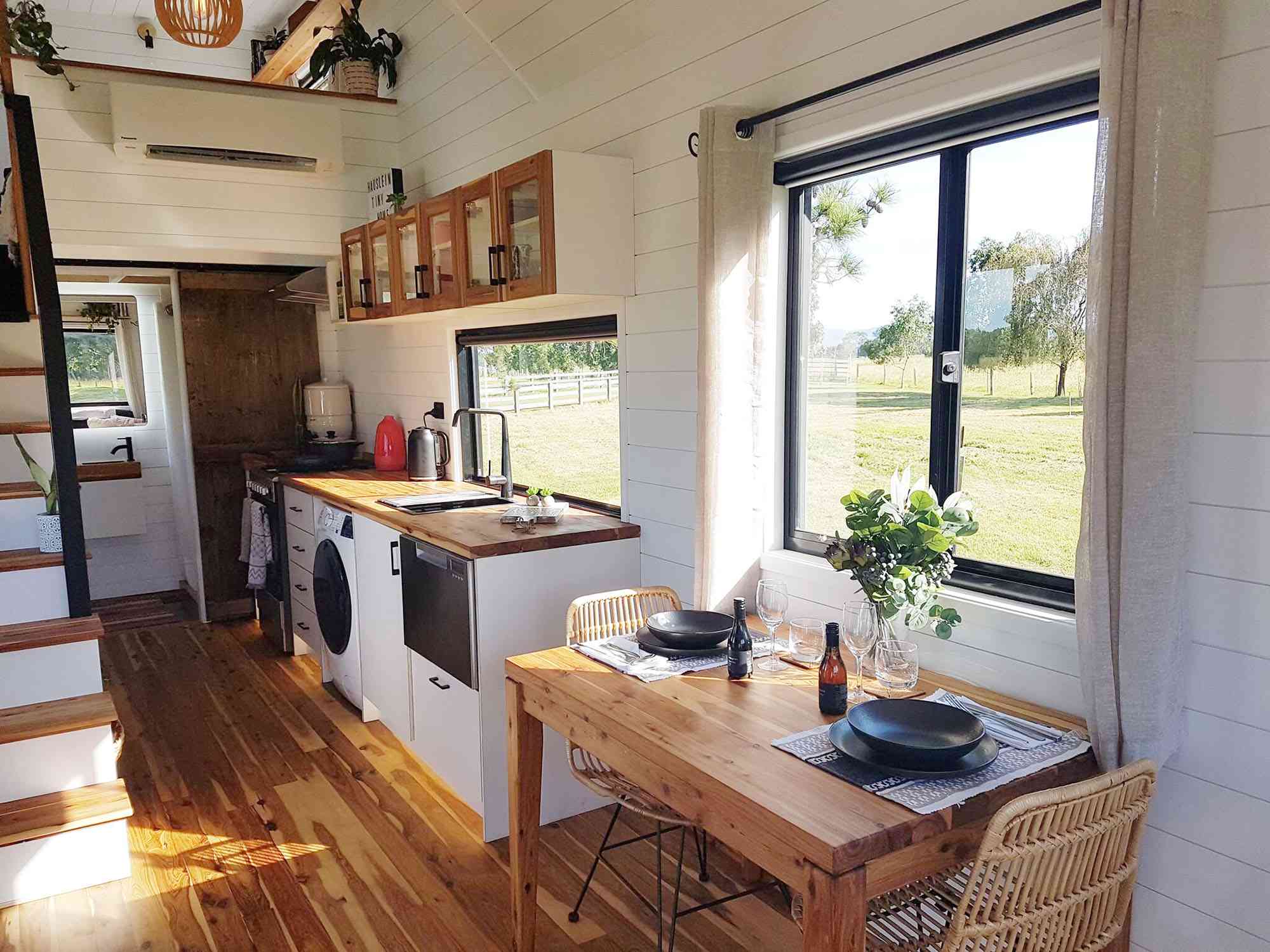 Sojourner Tiny House由Hauslein Tiny House Company设计