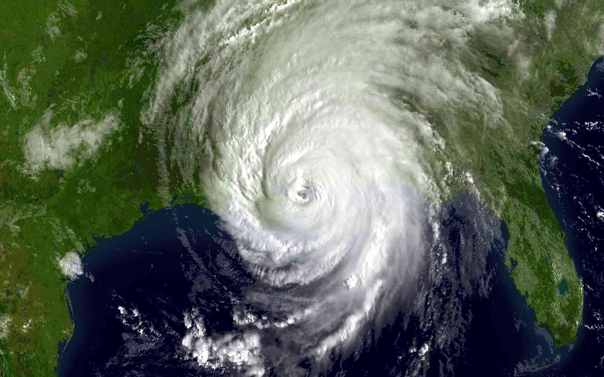 2005年卡特里娜飓风在路易斯安那州登陆。＂width=