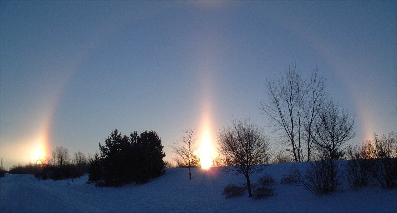 威斯康辛州格林湾附近升起的太阳和冰晕