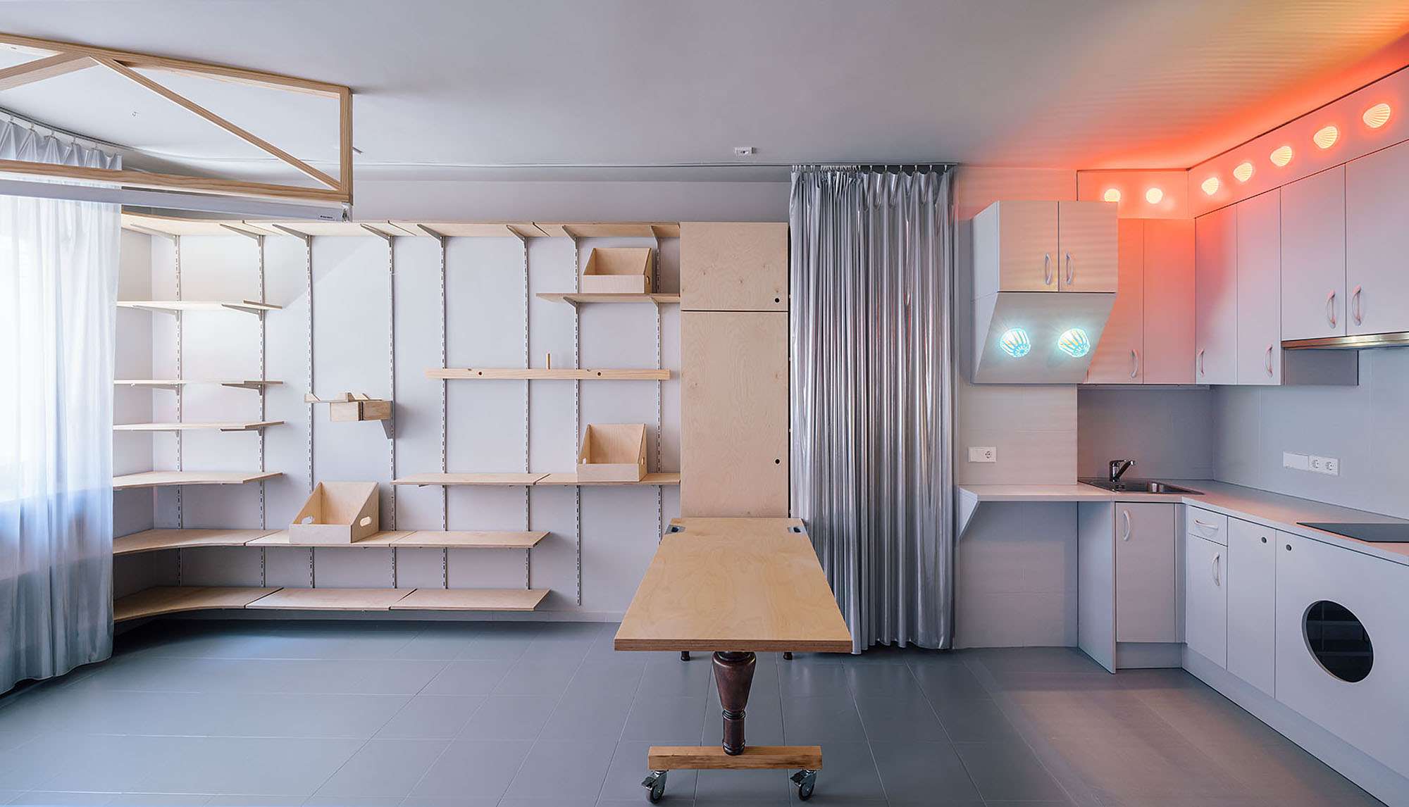 Husos Architects可移动的蜕皮扁平的小型公寓翻新