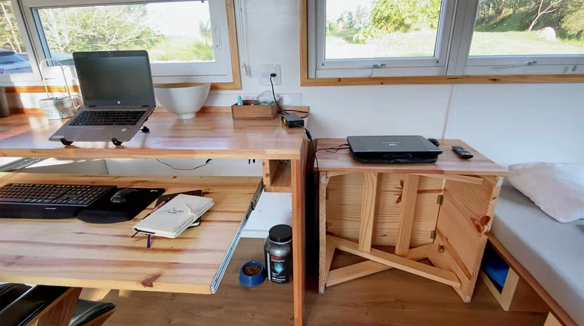 由Gabi和Gu办公桌设计的Tiny House”width=