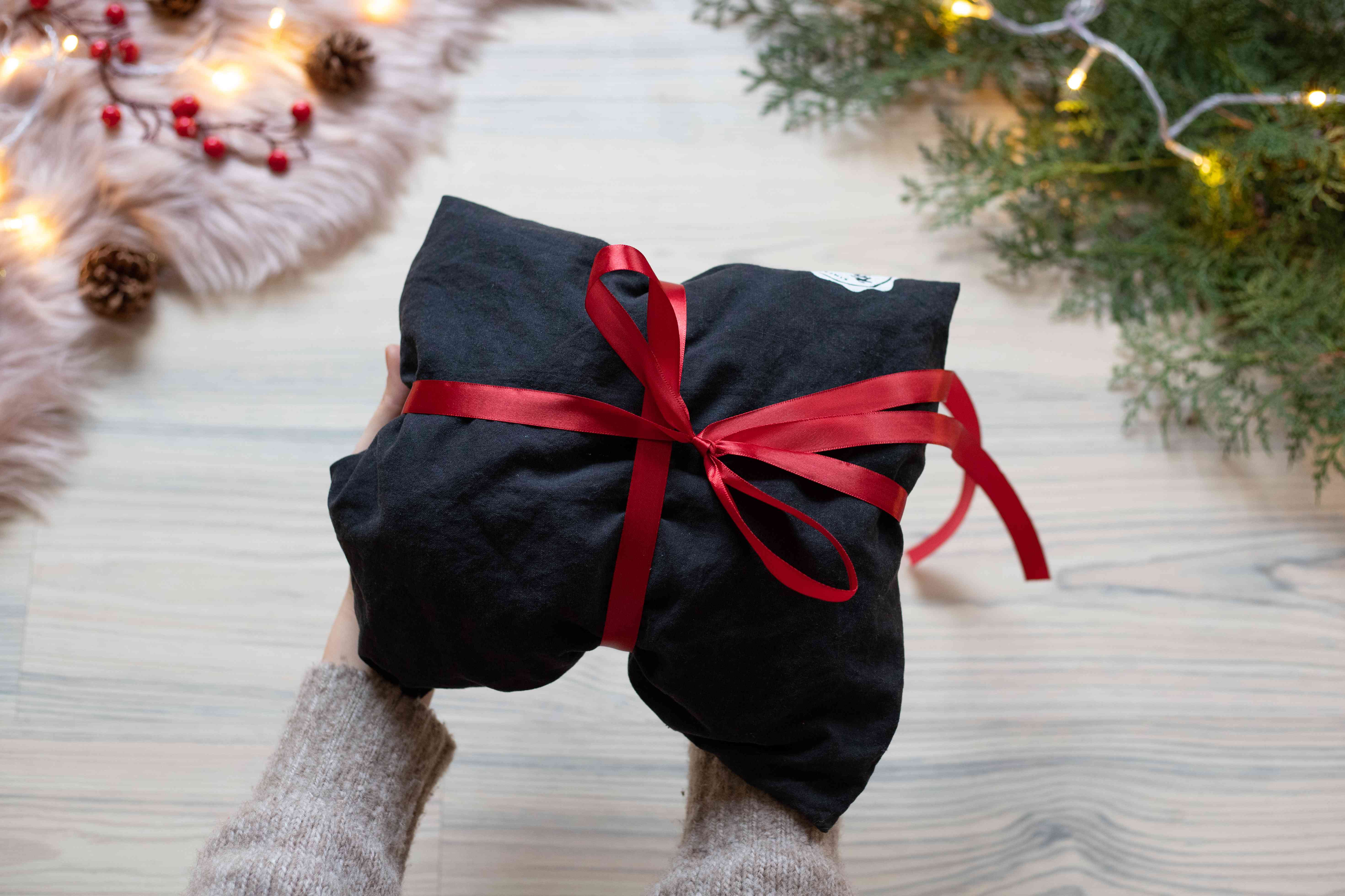 生产袋子重新用作圣诞礼物礼物包装