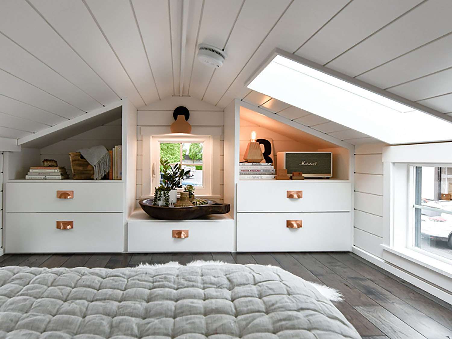 Kootenay Limited Edition Designer Tiny House by Tru形式小卧室