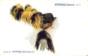 女人戴着一顶帽子和鸵鸟羽毛