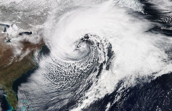 2014年3月26日，一场巨大而强大的东北风以峰值强度影响美国东北部。