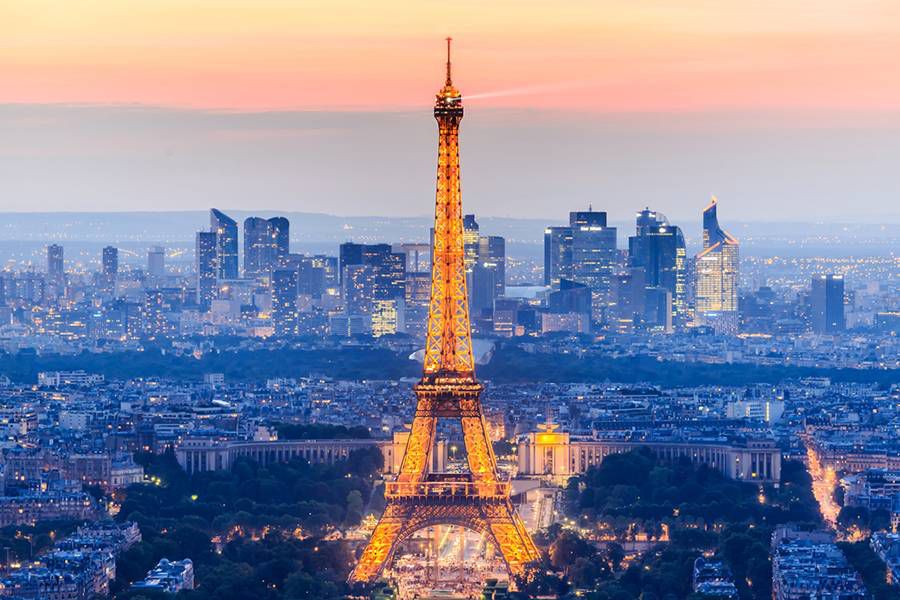蓝色时刻：埃菲尔铁塔，法国巴黎