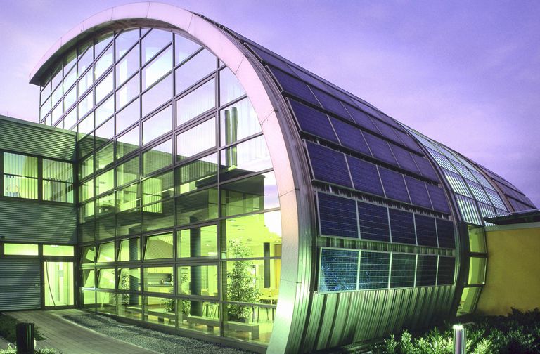 德国的一家太阳能电池制造厂。＂class=