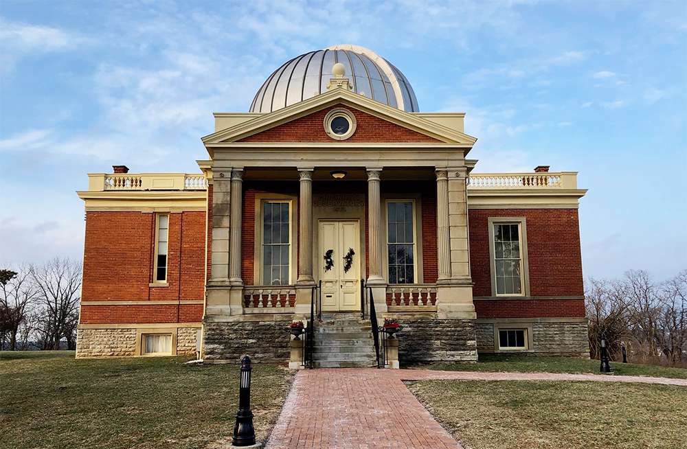 辛辛那提天文台成立于1842年，是美国最古老的专业天文台。
