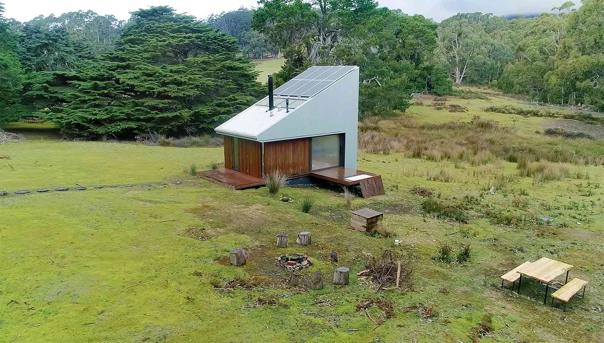 Bruny Island Hideaway由Maguire + Devin设计