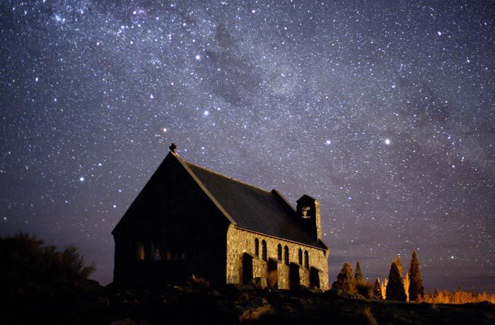 新西兰Aoraki Mackenzie国际黑暗天空保护区的好牧人教堂
