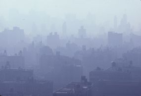雾霾笼罩城市