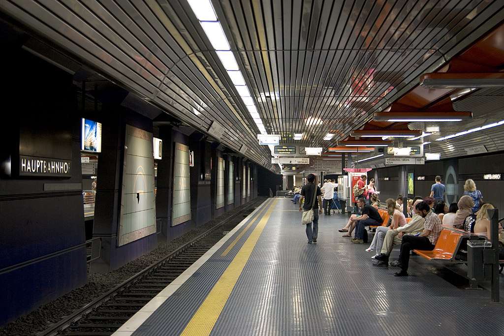 德国波恩Stadtbahn站,。