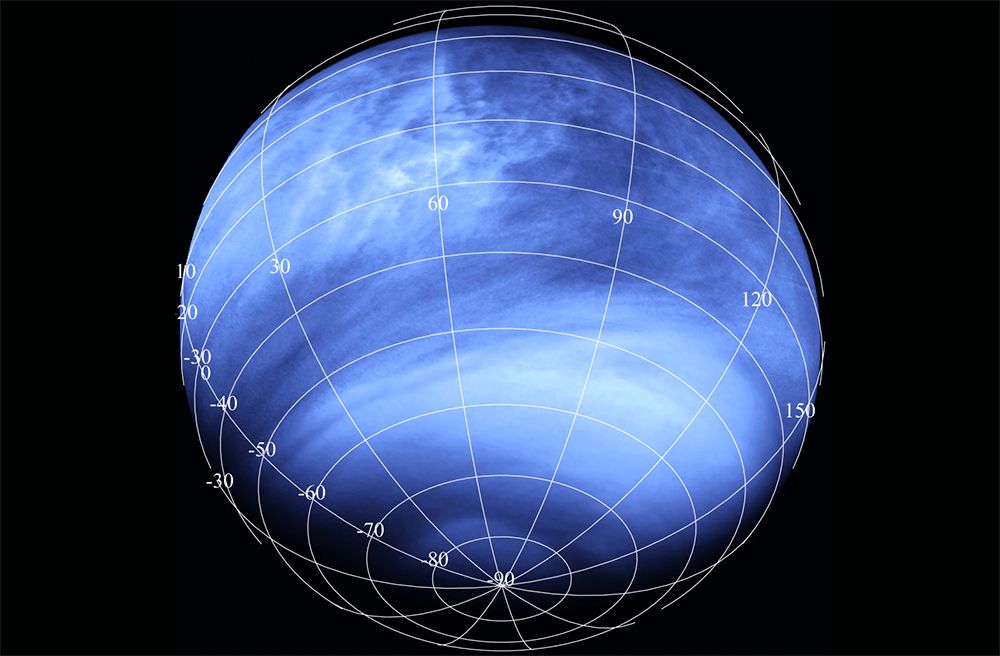 金星在紫外线的欧洲航天局的“金星快车”飞船。云特性的暗条纹的吸收紫外线的未知物质。