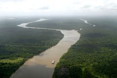 贝伦附近的亚马逊河