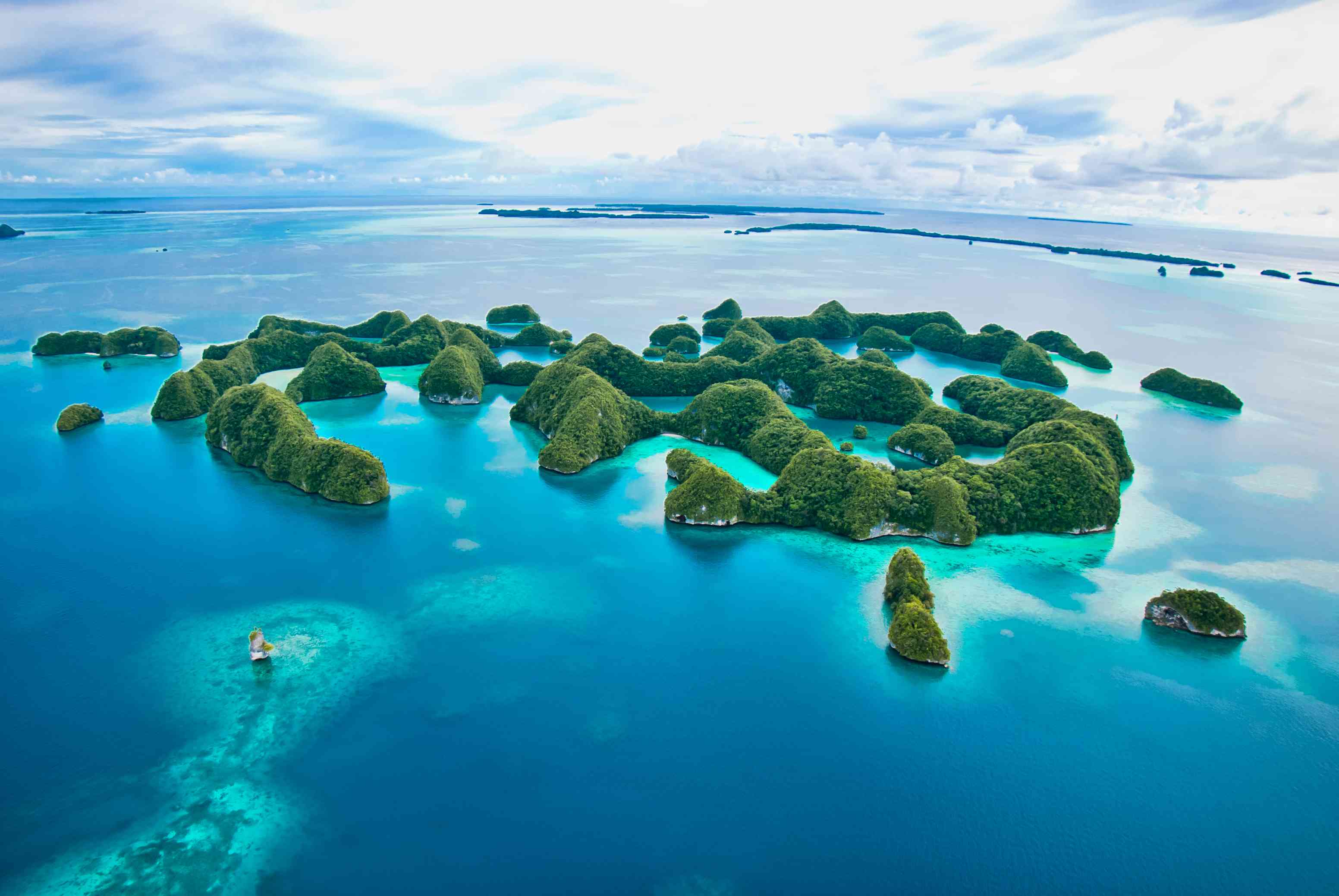 帕劳岛，游客在进入这个国家之前必须签署一份生态保证书＂width=