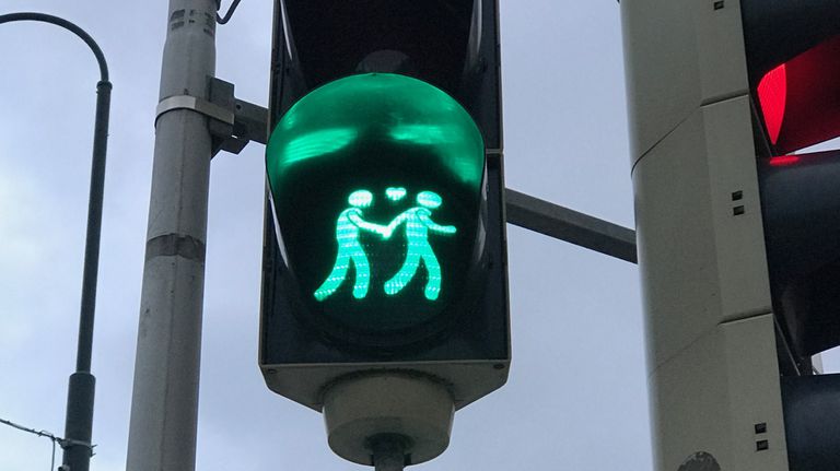 维也纳的交通信号灯，一个宜居和可爱的城市
