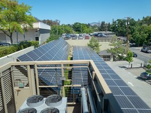加利福尼亚的太阳能屋顶