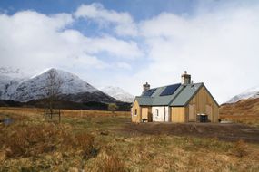 Athnamulloch Bothy.