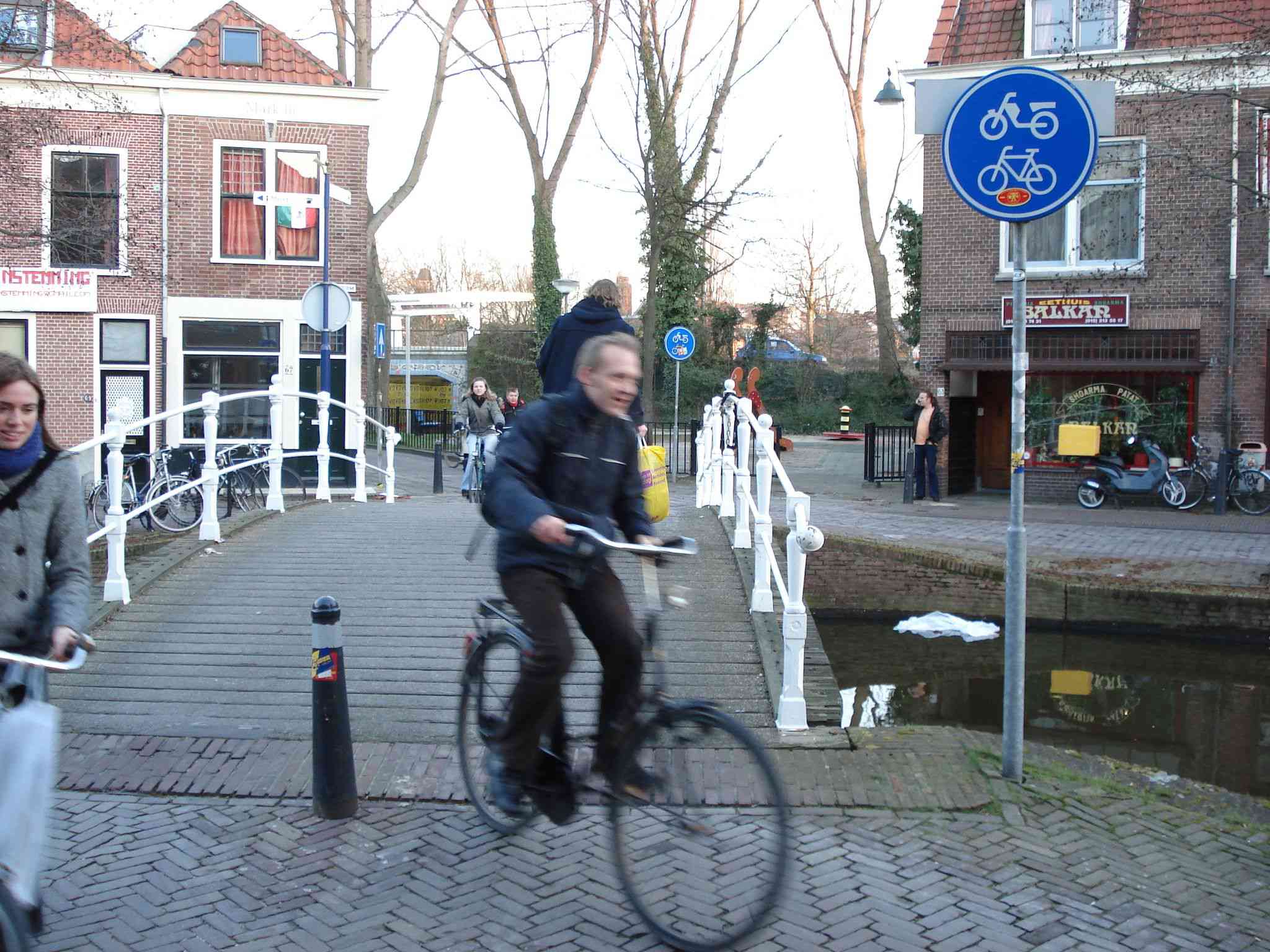 自行车桥代尔夫特荷兰