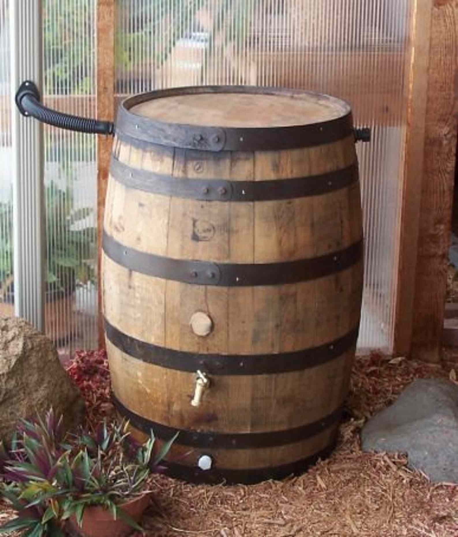 威士忌酒桶雨桶和柔性水分分流器