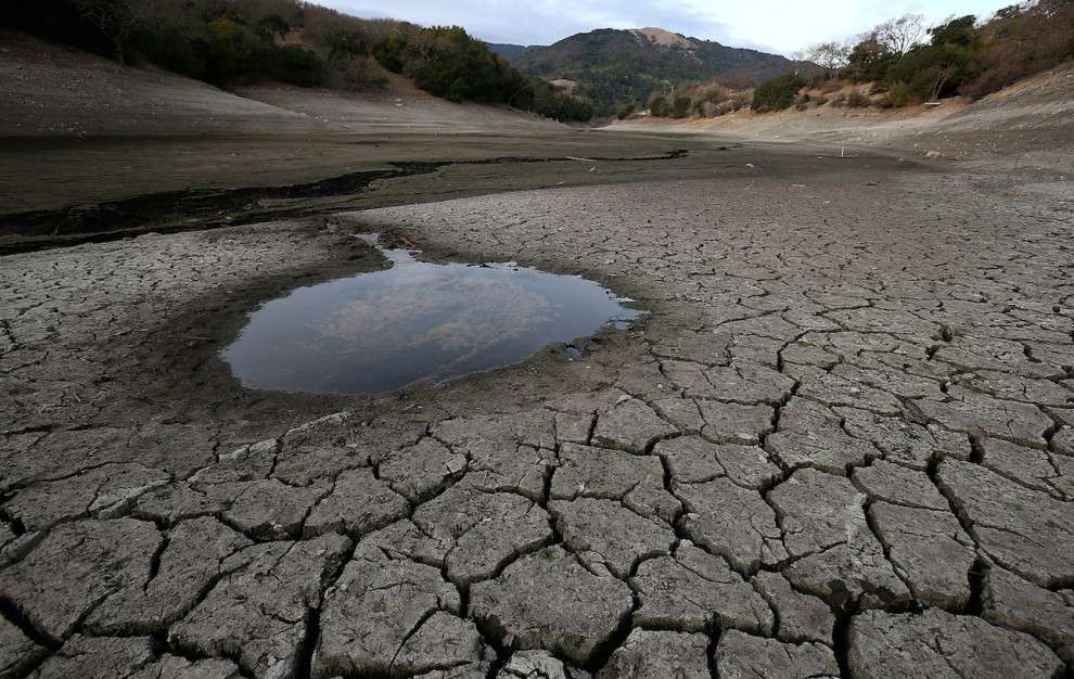 加州阿尔马登水库