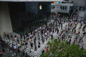 Lineup for the latest at the apple store in Beijing